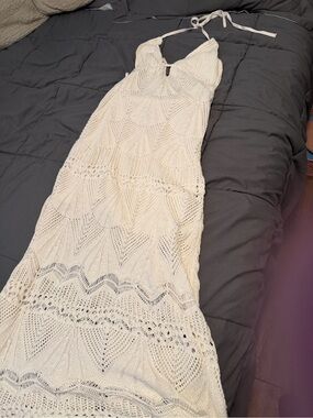 Abercrombie & FitchMaxi crocheted halter dress fully lined brand new